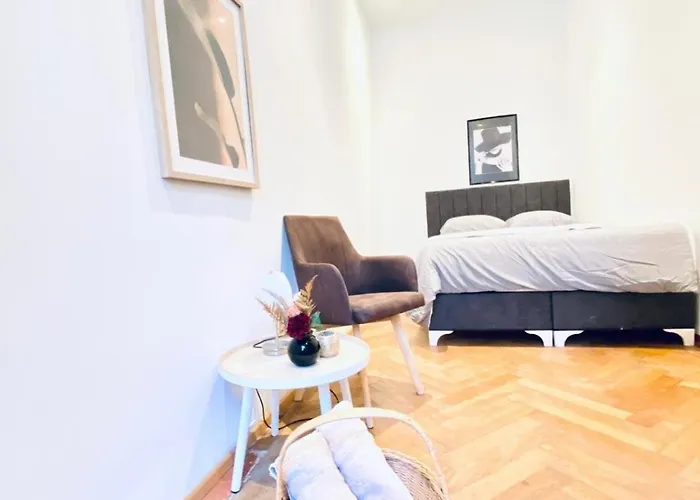 Spacious Viena